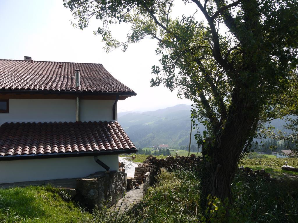 Erlete Goikoa -estamos En El Camino De Santiago -we Are On The Camino De Santiago * Deba